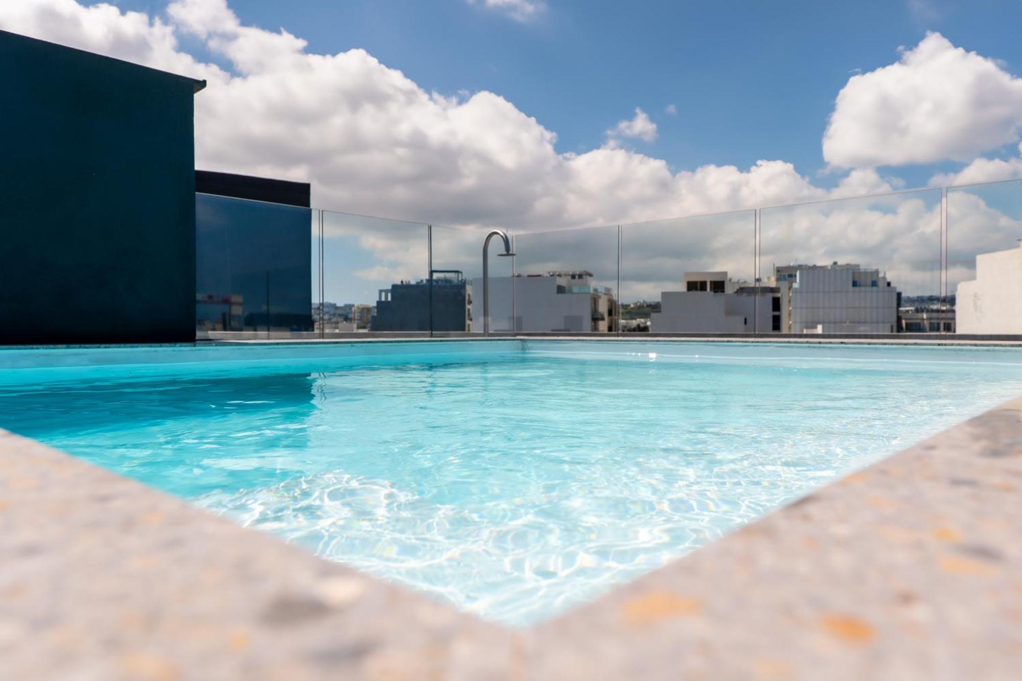 Onyx Hotel Saint Julian's Екстериор снимка